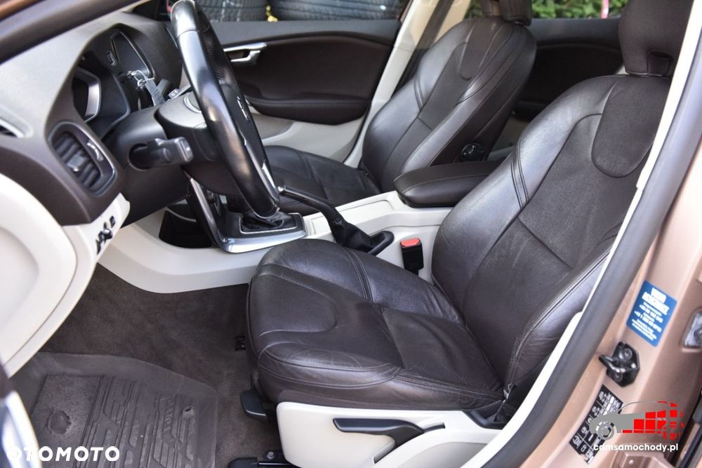 Volvo V40 - 17