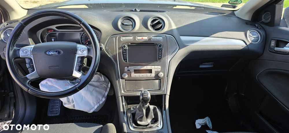 Ford Mondeo 2.0 Trend X - 14