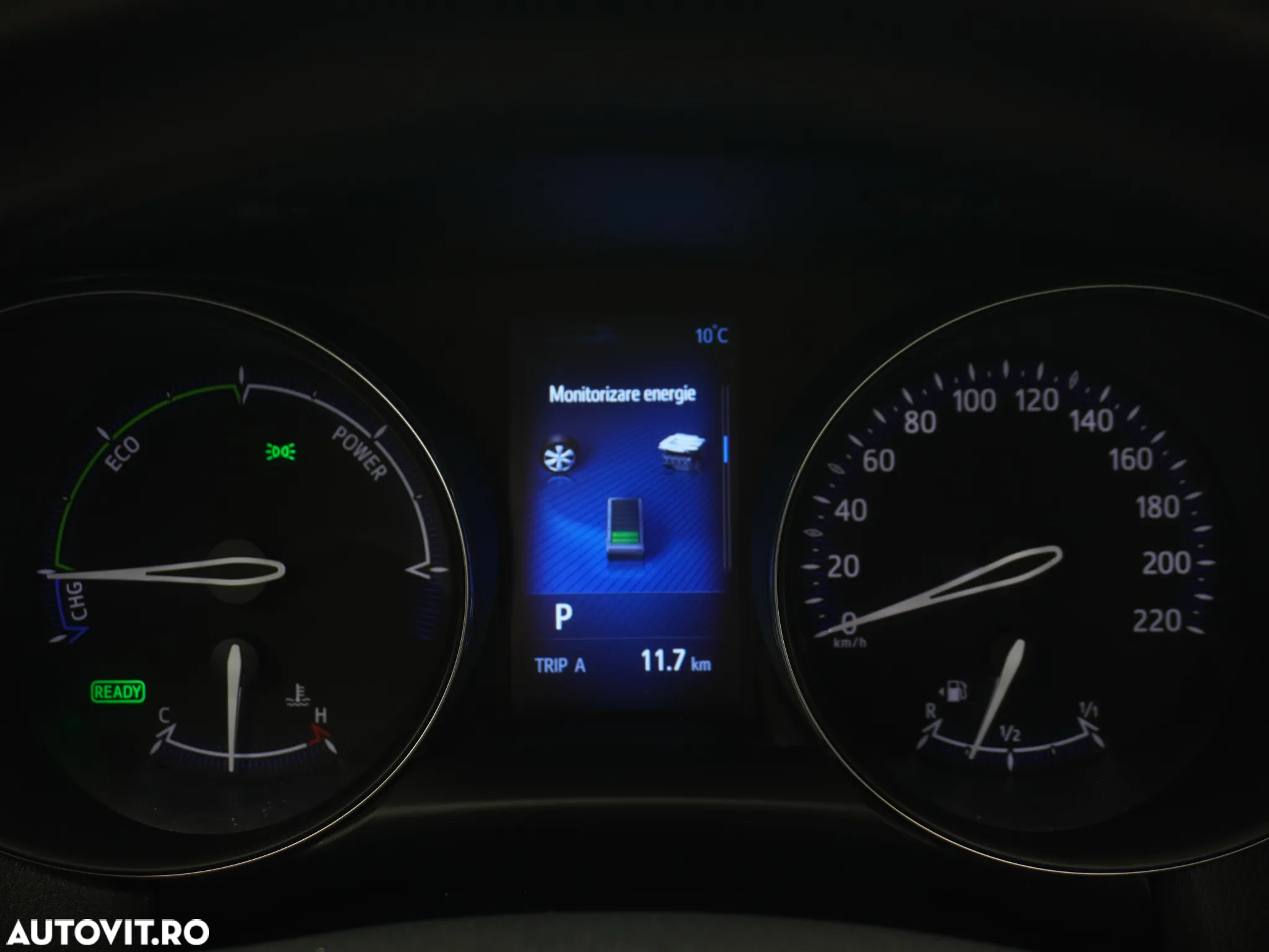 Toyota C-HR 1.8 HSD 4x2 CVT C-ult LED - 32