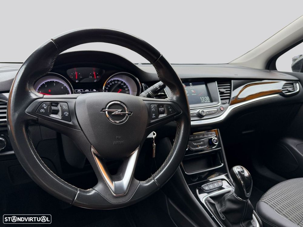 Opel Astra Sports Tourer - 18