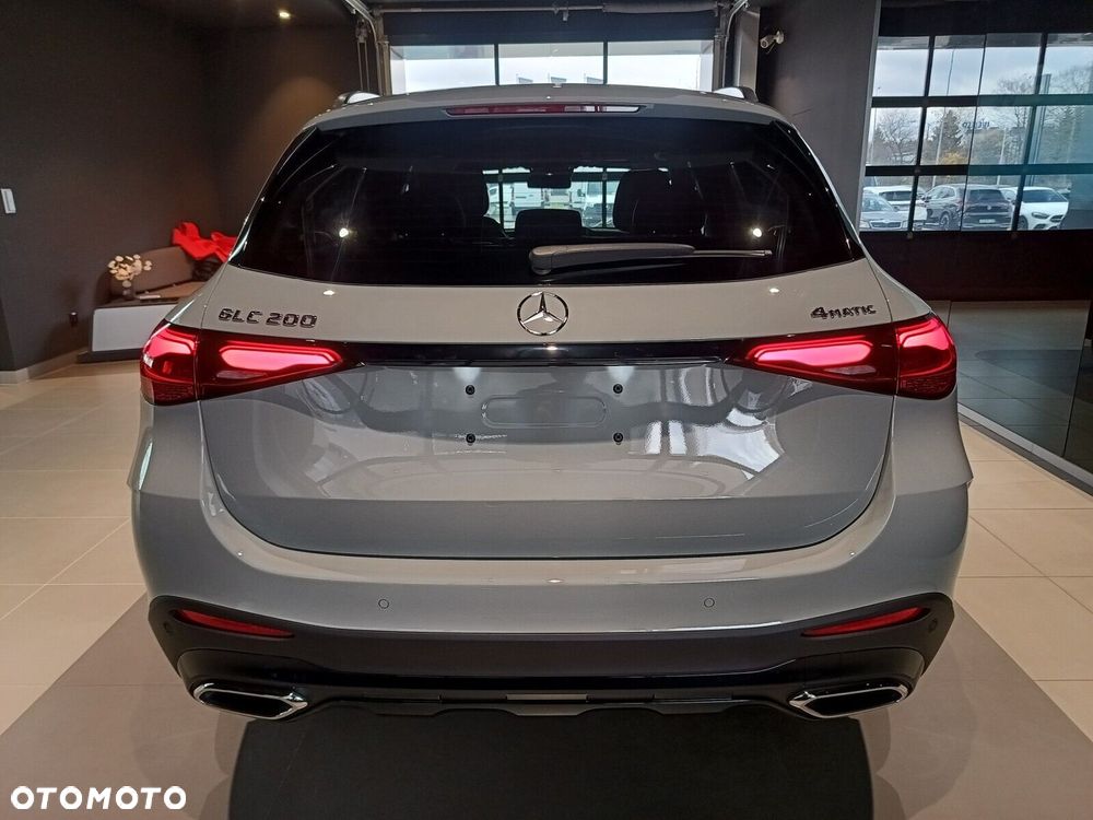 Mercedes-Benz GLC - 9