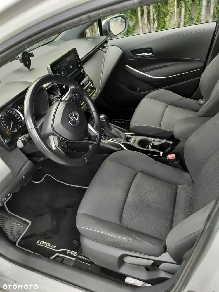 Toyota Corolla 2.0 Hybrid Comfort - 26