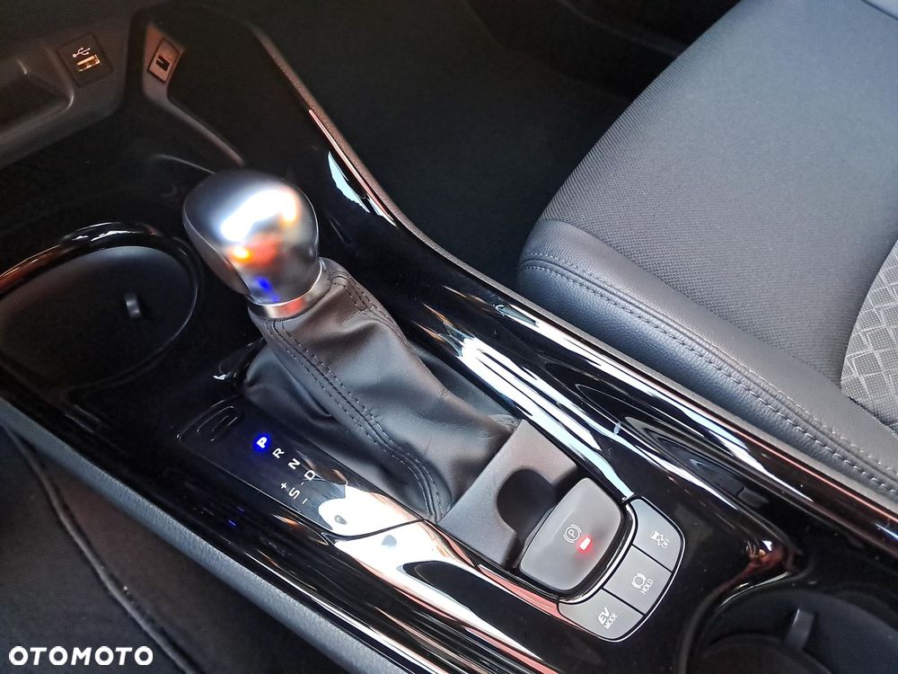 Toyota C-HR 2.0 Hybrid Style - 29