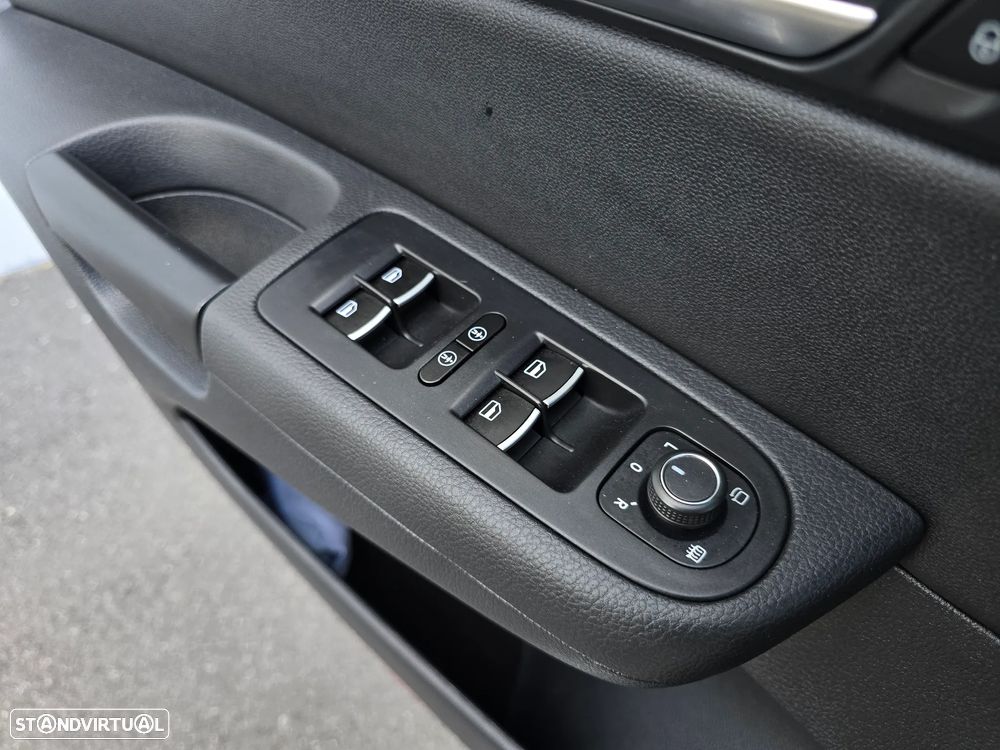 VW Sharan 2.0 TDI Highline DSG - 49