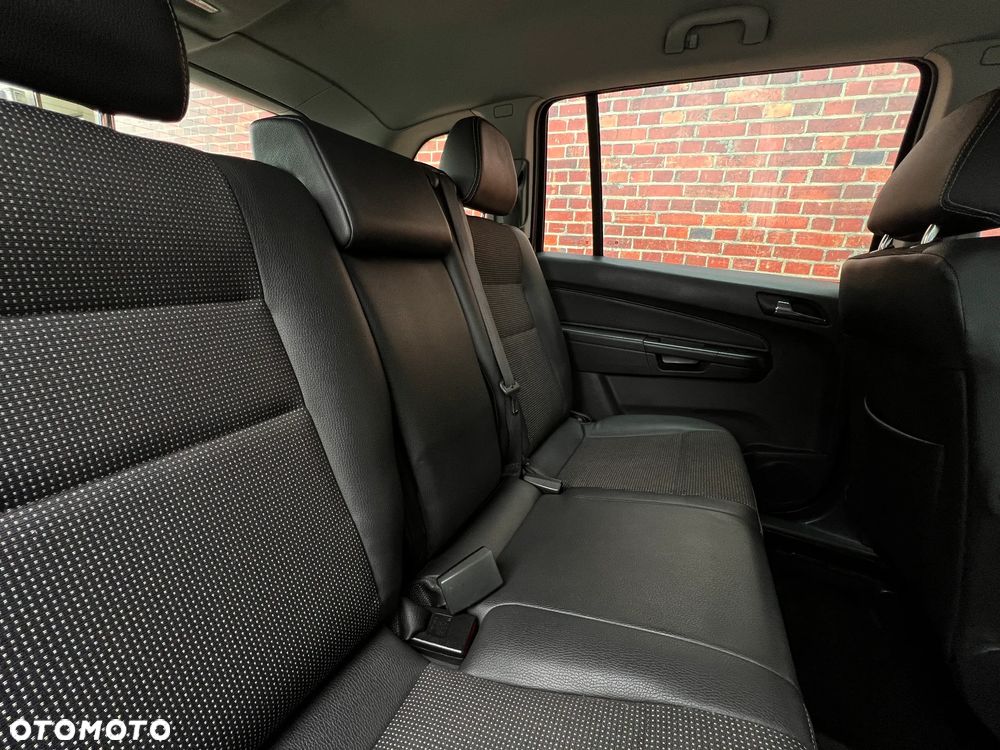 Opel Zafira - 17