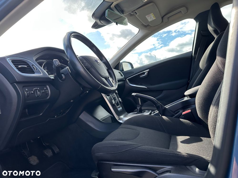 Volvo V40 T2 Drive-E Kinetic - 9