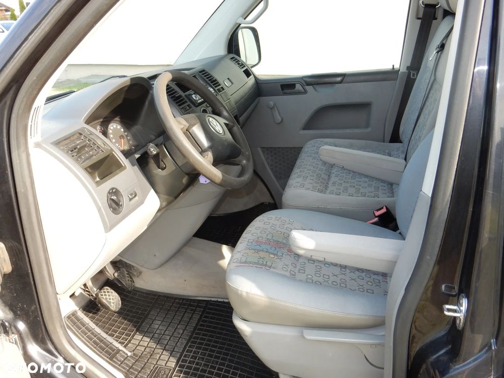 Volkswagen Transporter - 8