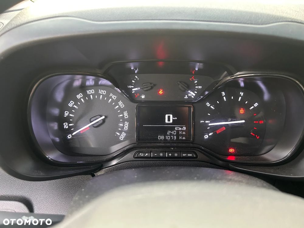 Toyota Proace City - 30