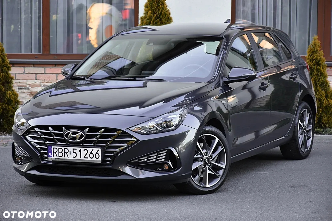 Hyundai i30 1.0 T-GDI 48V-Hybrid DCT Intro - 2