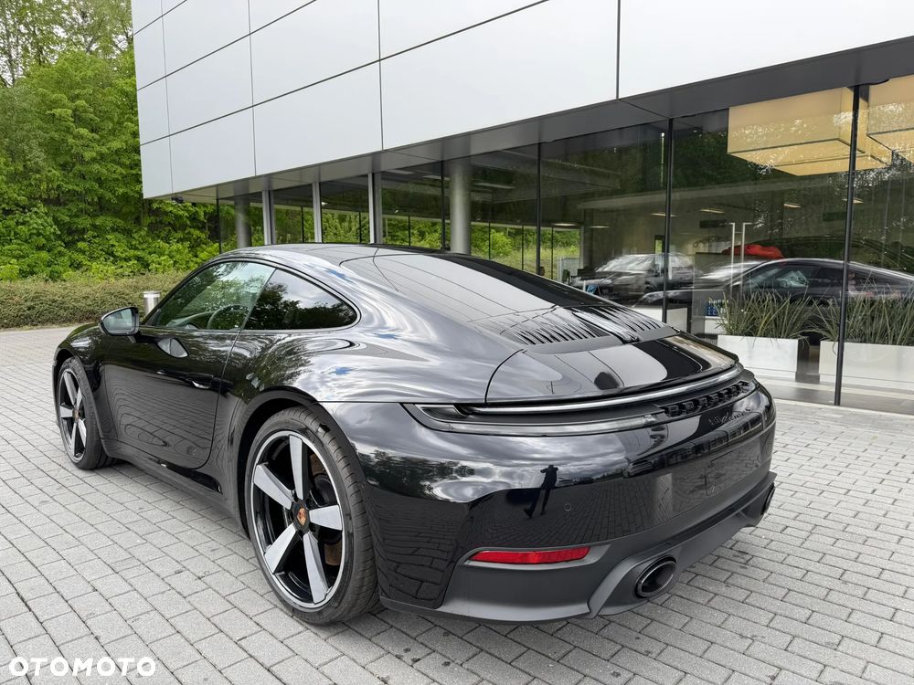 Porsche 911 Carrera S - 9