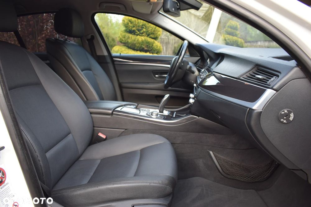 BMW Seria 5 530i - 10