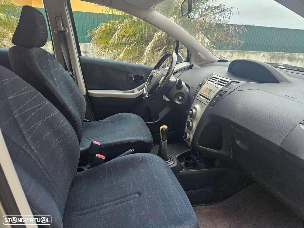 Toyota Yaris 1.0 VVT-i AC - 7
