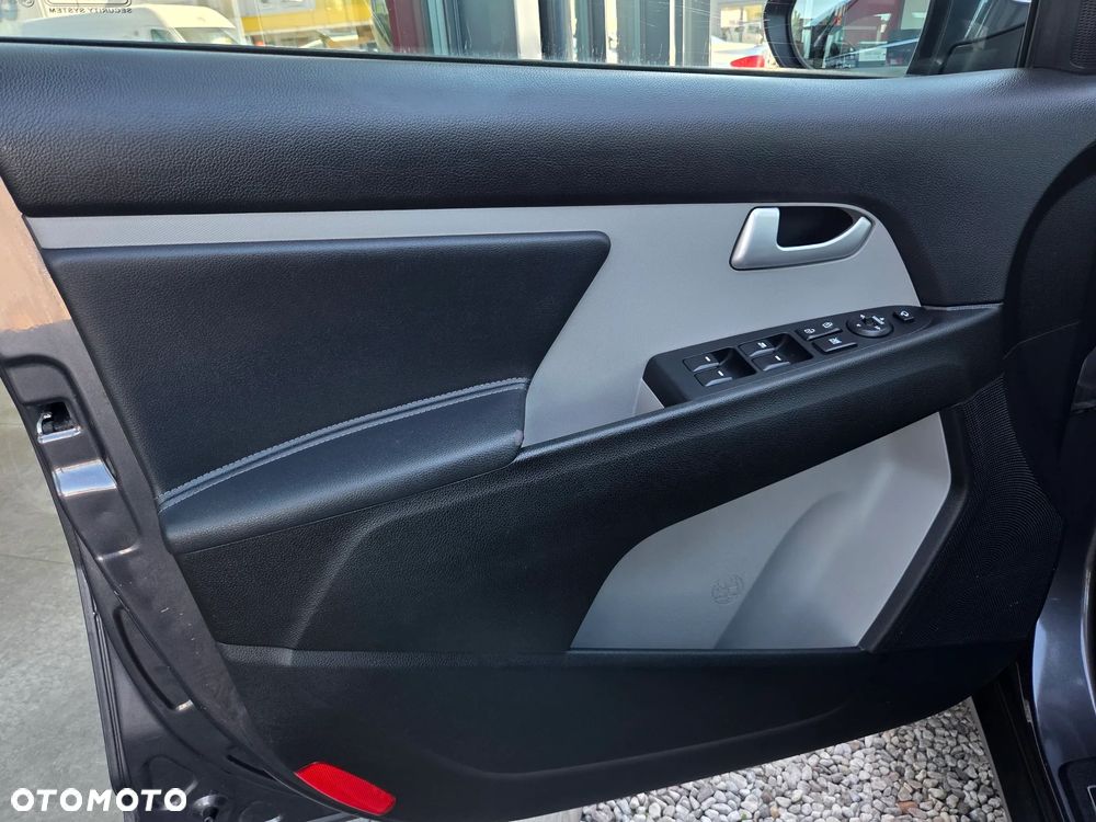 Kia Sportage 1.7 CRDI 2WD Attract - 33