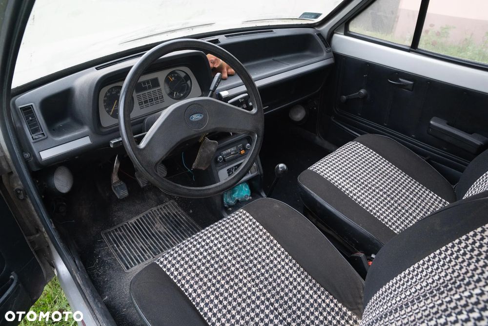 Ford Fiesta - 19