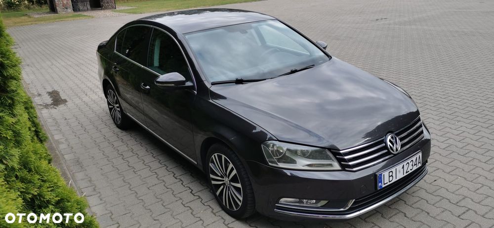 Volkswagen Passat - 4