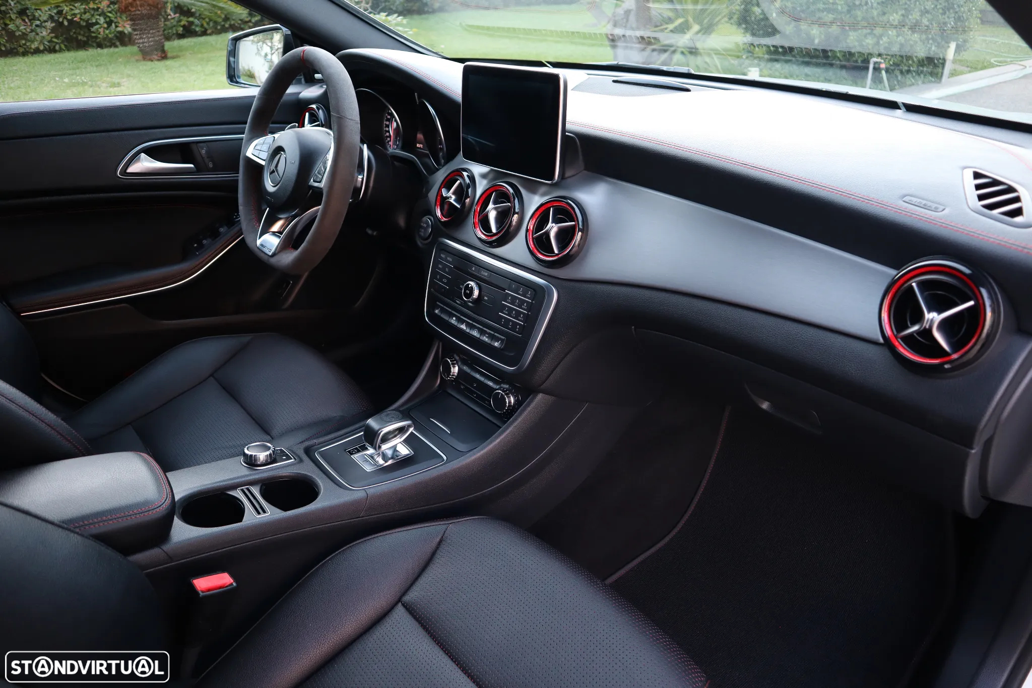 Mercedes-Benz CLA 45 AMG Shooting Brake 4Matic 7G-DCT - 23