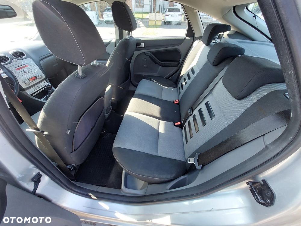 Ford Focus 1.8 TDCi Silver X - 8