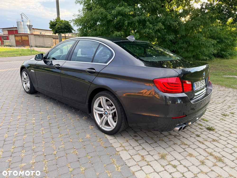 BMW Seria 5 520d - 7