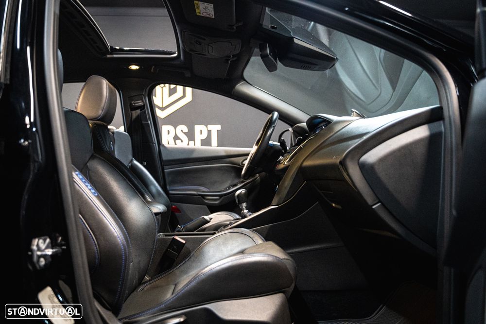 Ford Focus 2.3 EcoBoost RS Pack Performance - 23