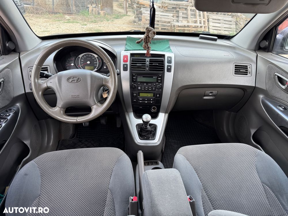 Hyundai Tucson 2.0 CRDI VGT GLS 4WD STD - 5