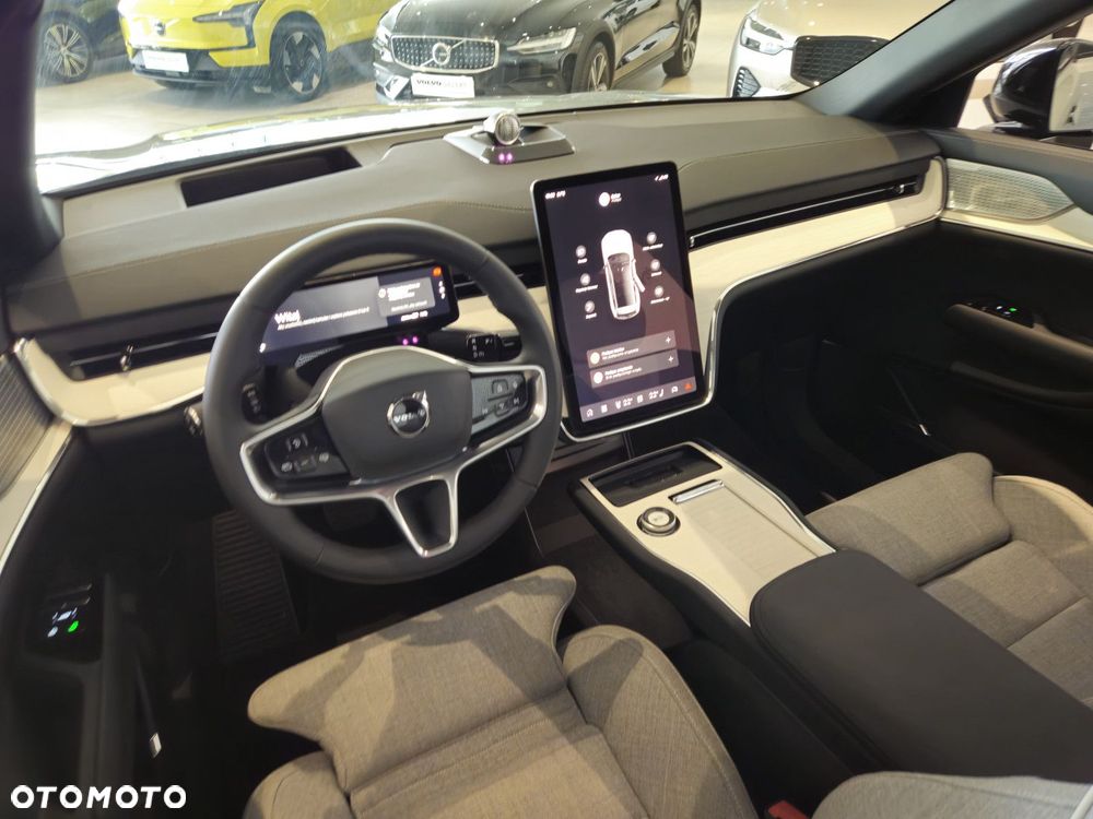 Volvo EX90 - 11