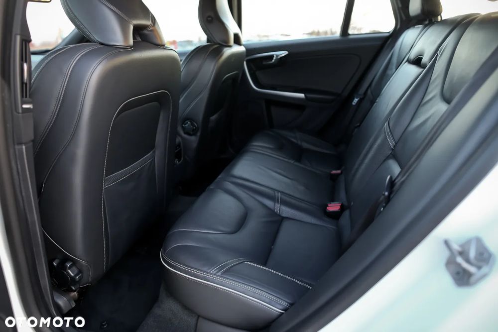 Volvo V60 D3 Geartronic RDesign - 22