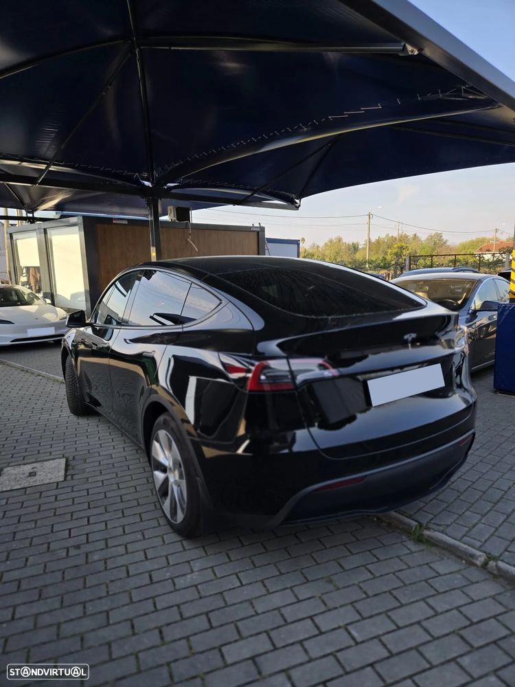 Tesla Model Y RWD - 2