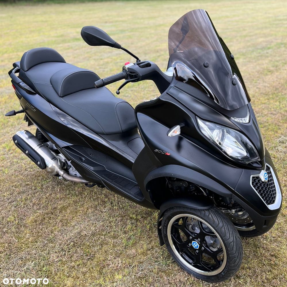 Piaggio MP-3 - 4