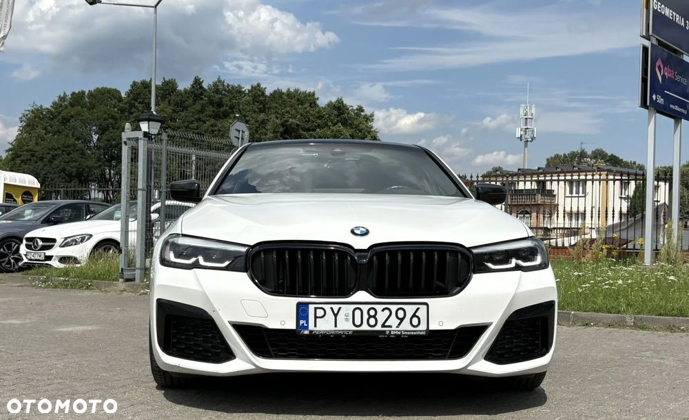 BMW Seria 5 520d xDrive MHEV M Sport sport - 2