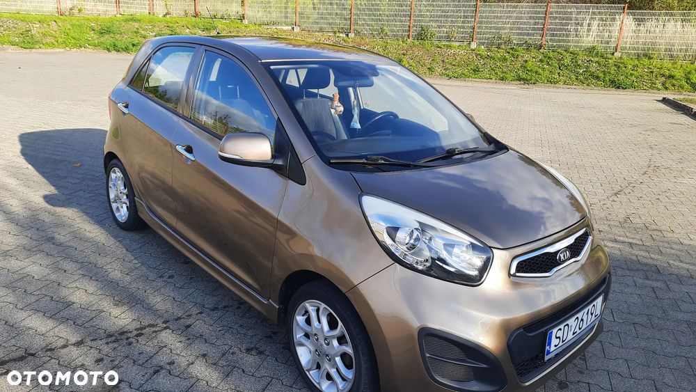 Kia Picanto 1.0 Fifa World Cup Edition - 7