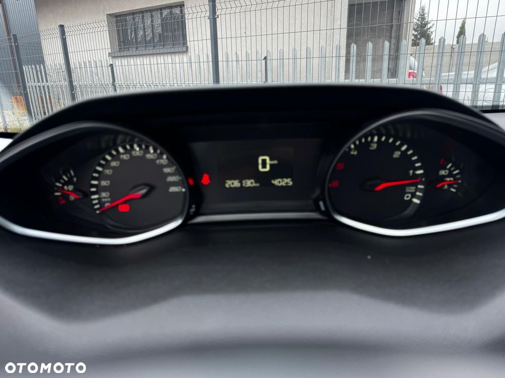 Peugeot 308 BlueHDi 150 Stop & Start Niveau 2 Business-Line - 36
