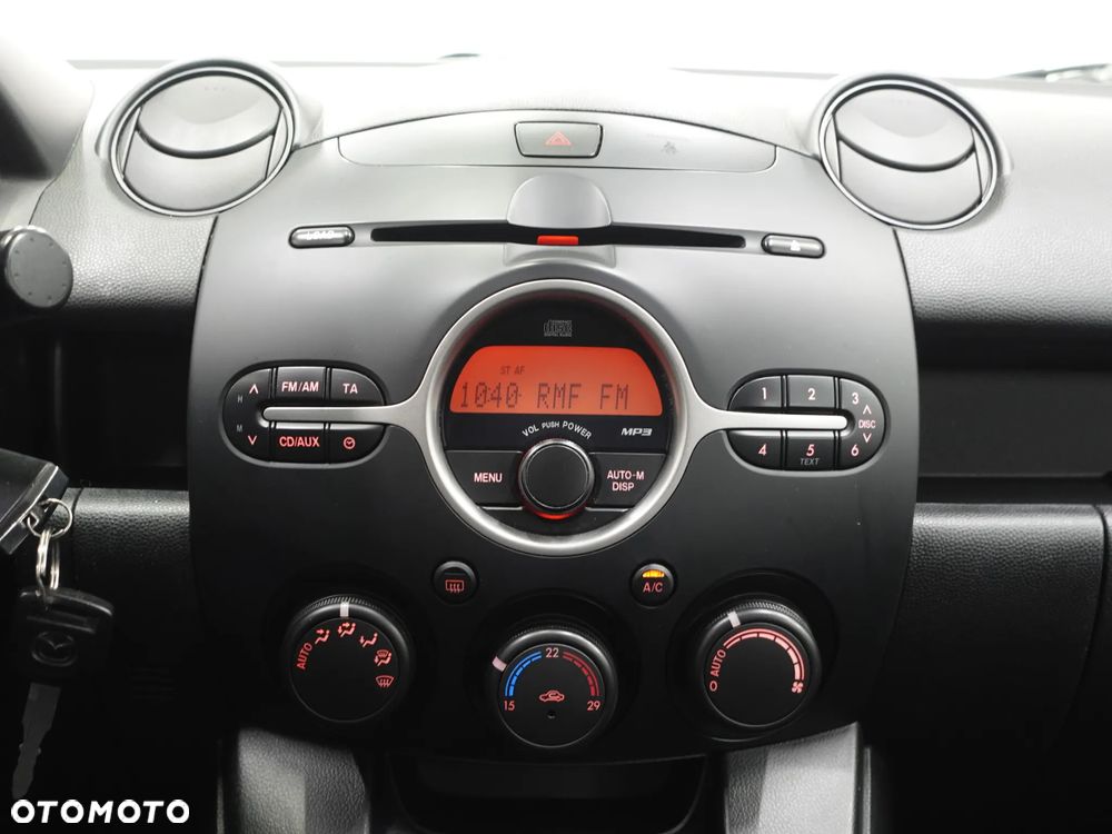 Mazda 2 - 32