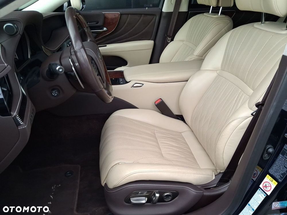 Lexus LS 500 Prestige AWD - 8