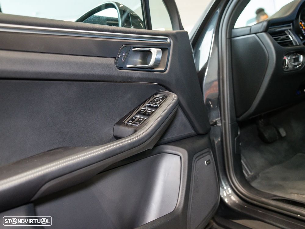 Porsche Macan T PDK - 23