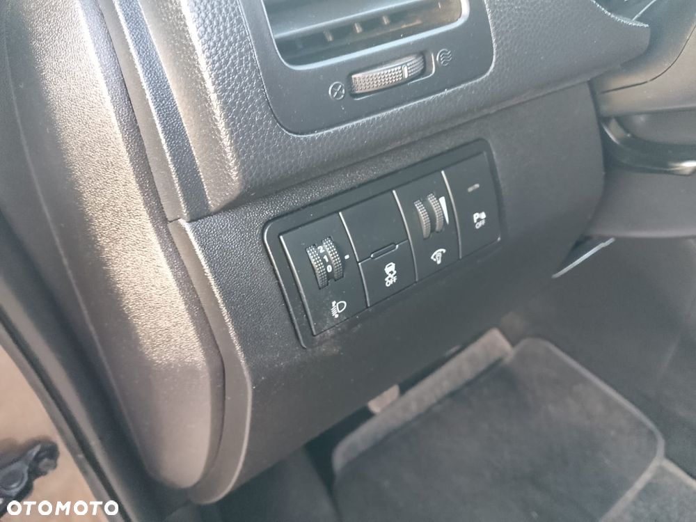 Hyundai ix20 1.4 Premium - 11