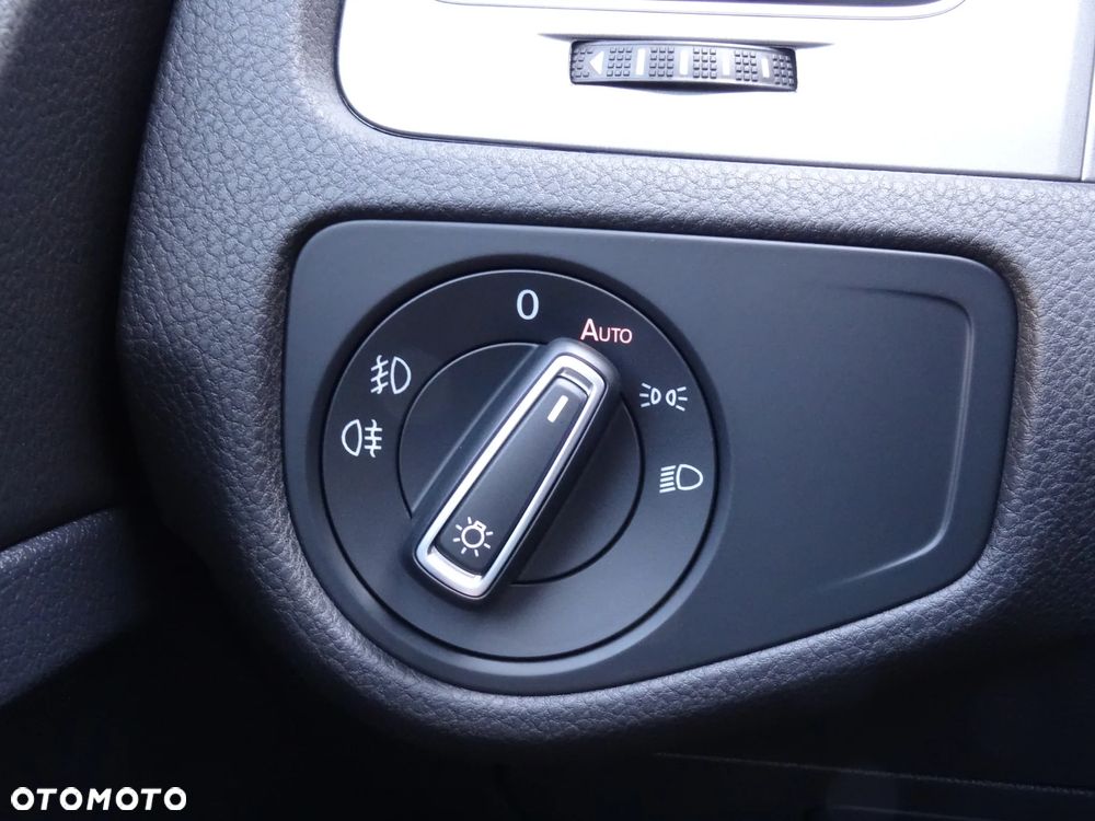 Volkswagen Golf 1.4 TSI (BlueMotion Technology) Comfortline - 20