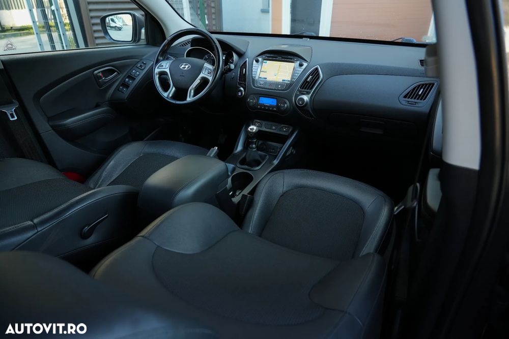 Hyundai ix35 2.0 CRDI 4WD Premium - 11