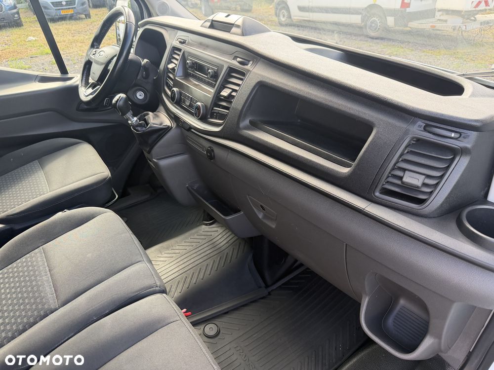 Ford Transit - 13