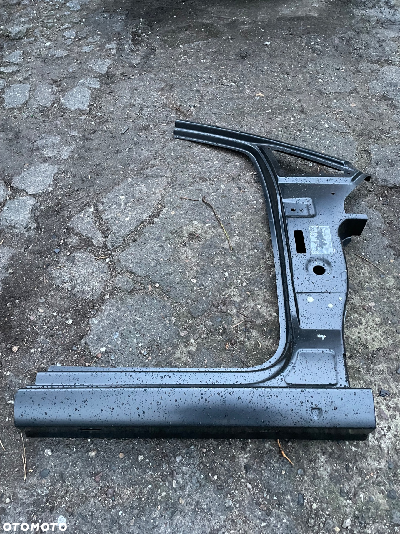 POSZYCIE PRÓG PRAWY VOLKSWAGEN CADDY TOURAN 2K5 2K5809836A - 2