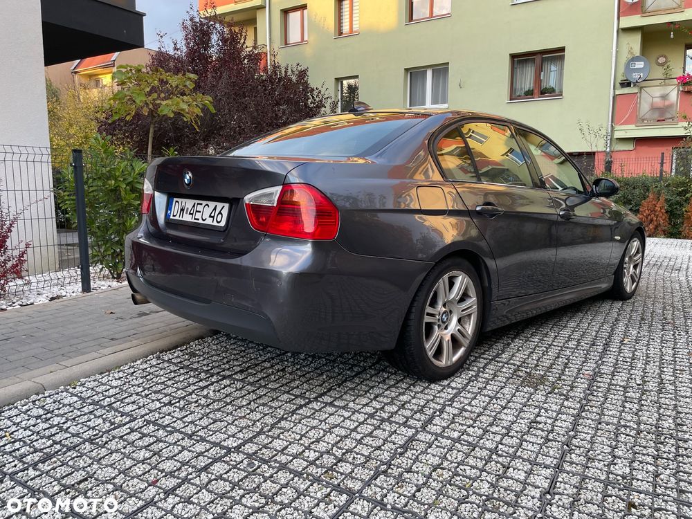 BMW Seria 3 320i - 5