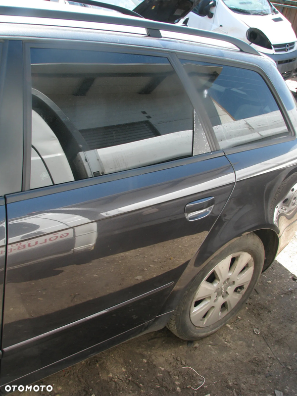 AUDI A4 B7 AVANT DRZWI LEWE TYLNE TYŁ LZ7L