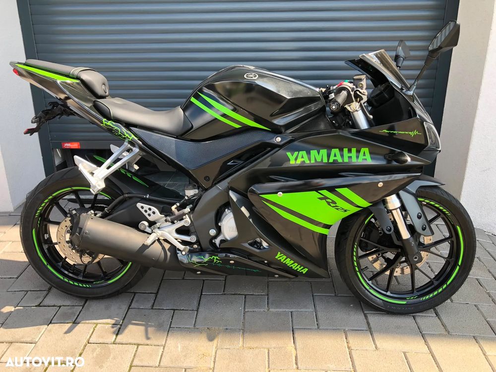 Yamaha YZF-R125 - 1