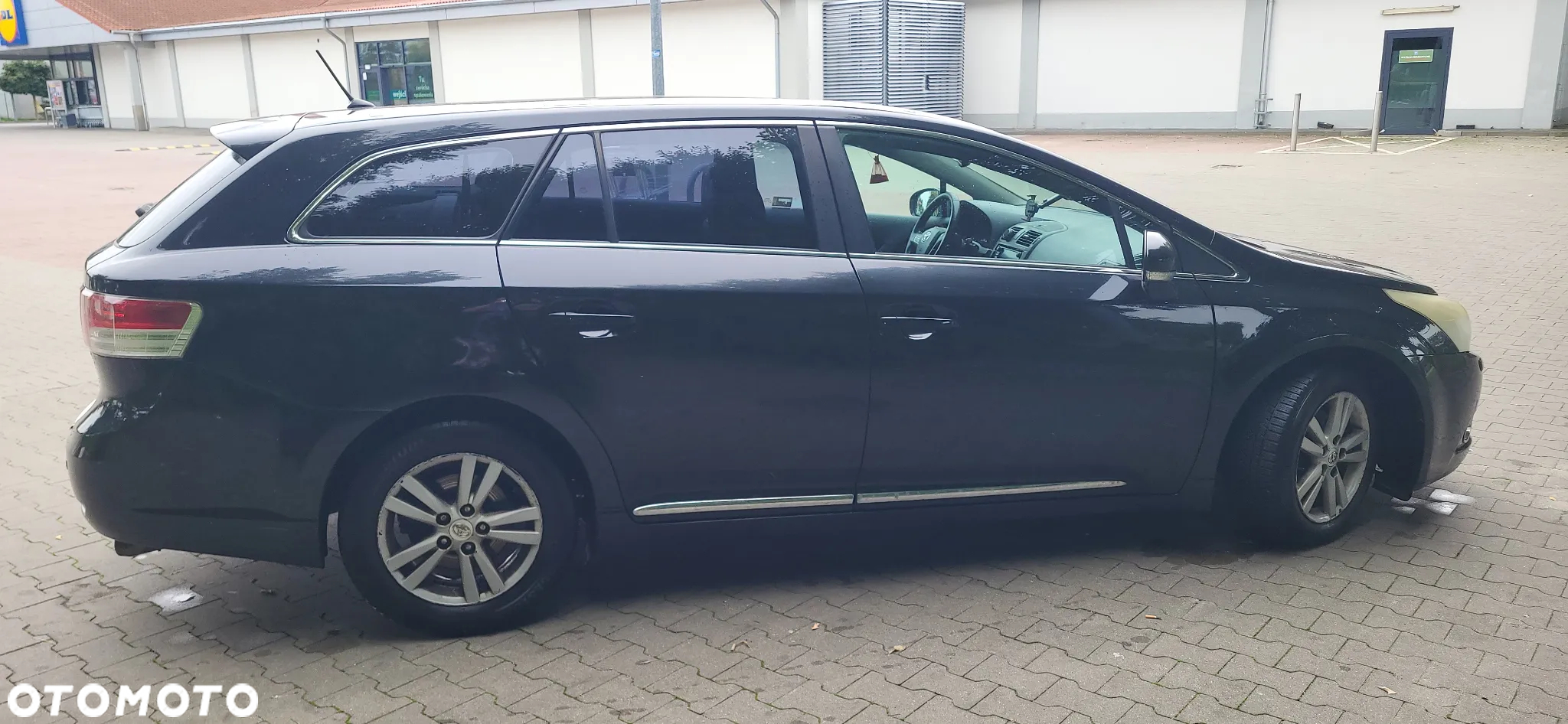 Toyota Avensis 2.0 D-4D 2010 - 5