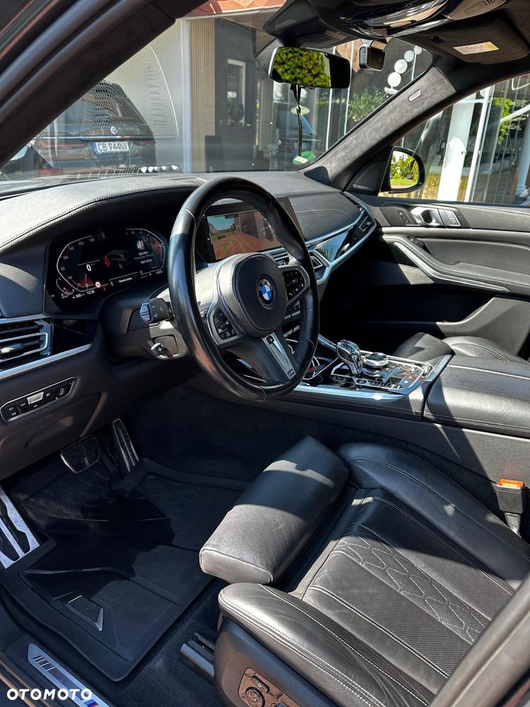 BMW X7 M50d sport - 16