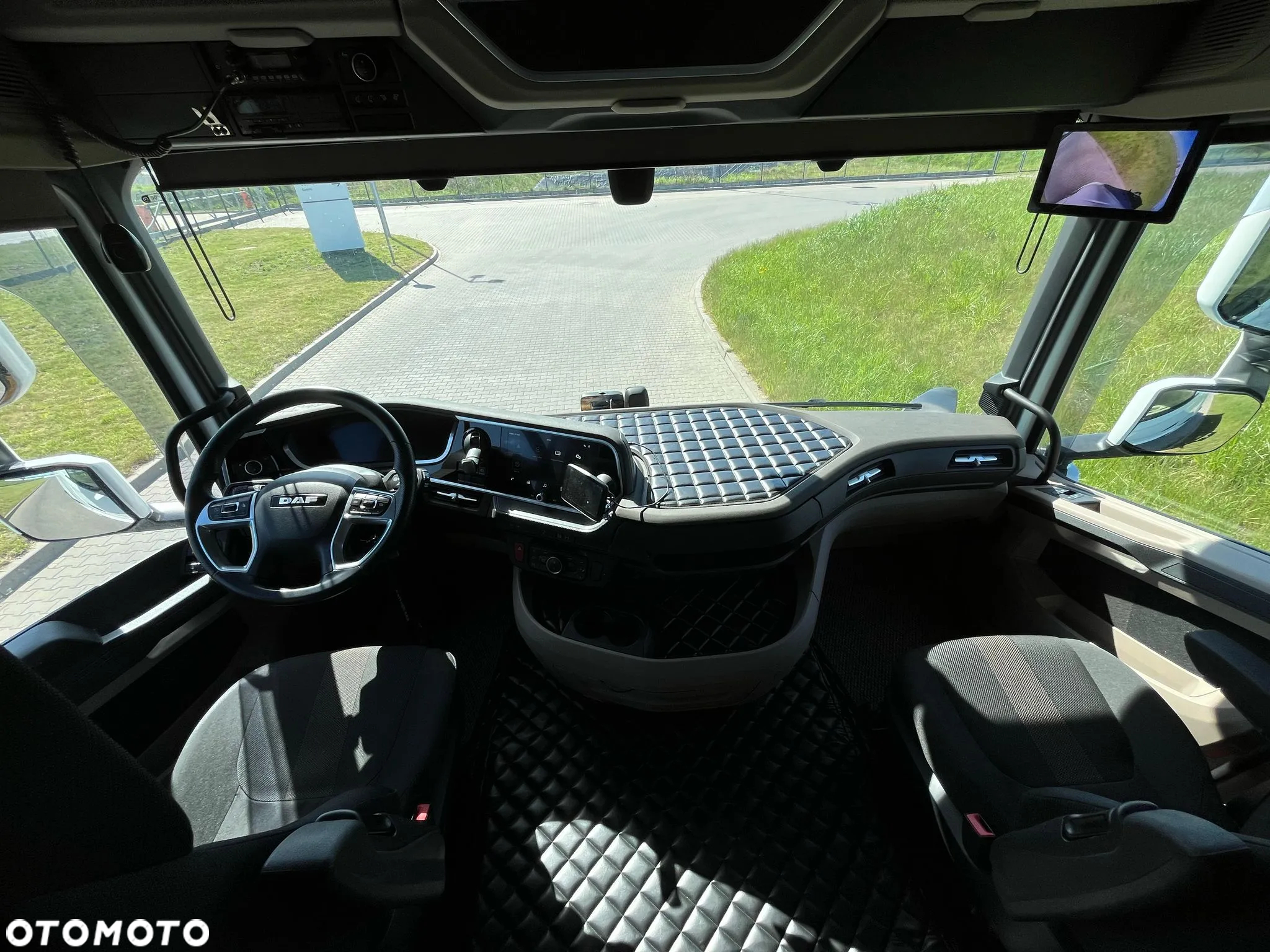 DAF XG+ - 9