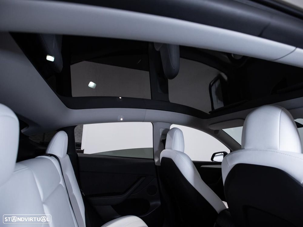 Tesla Model Y Long Range Tração Integral - 14