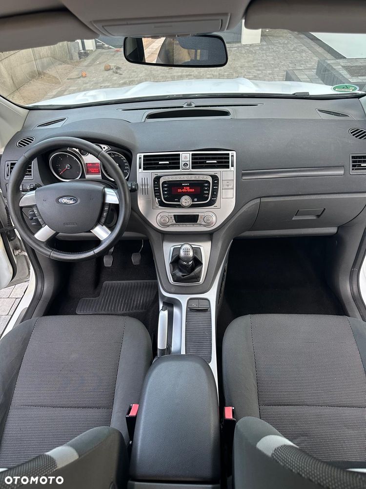 Ford Kuga - 11