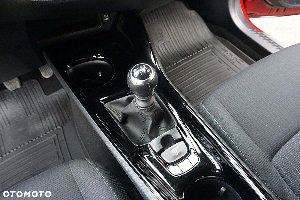 Toyota C-HR 1.2 Turbo Team Deutschland - 32