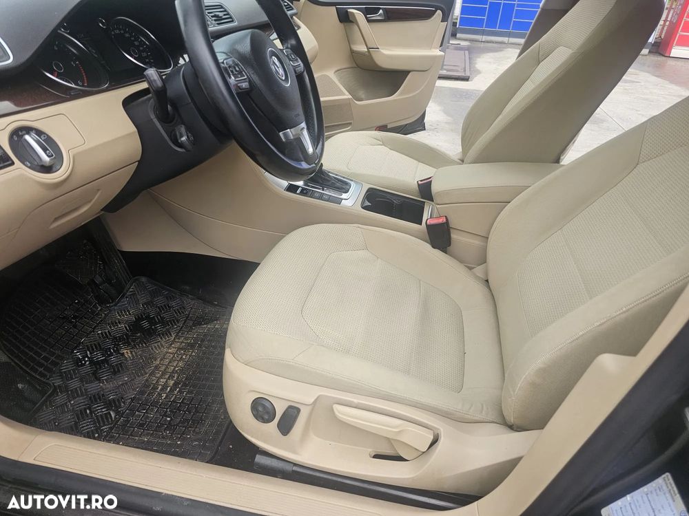 Volkswagen Passat 2.0 TDI BlueMotion Technology Comfortline DSG - 13