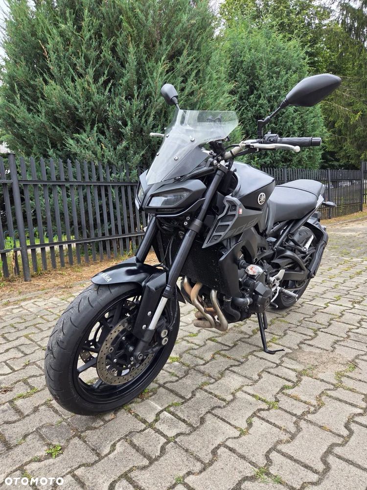 Yamaha MT - 2